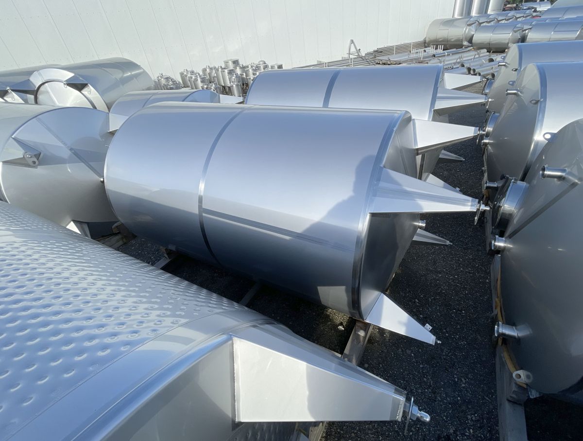 8100 liter tank in Stainless 304