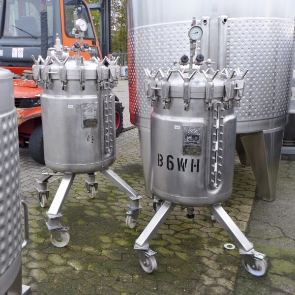 285 liter tank in Acid-proof 316