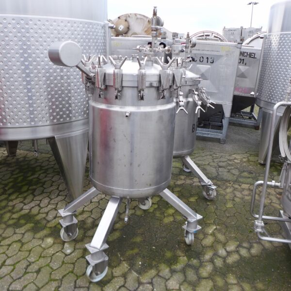 285 liter tank in Acid-proof 316