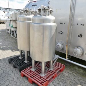 310 liter tank in Syrafast 316