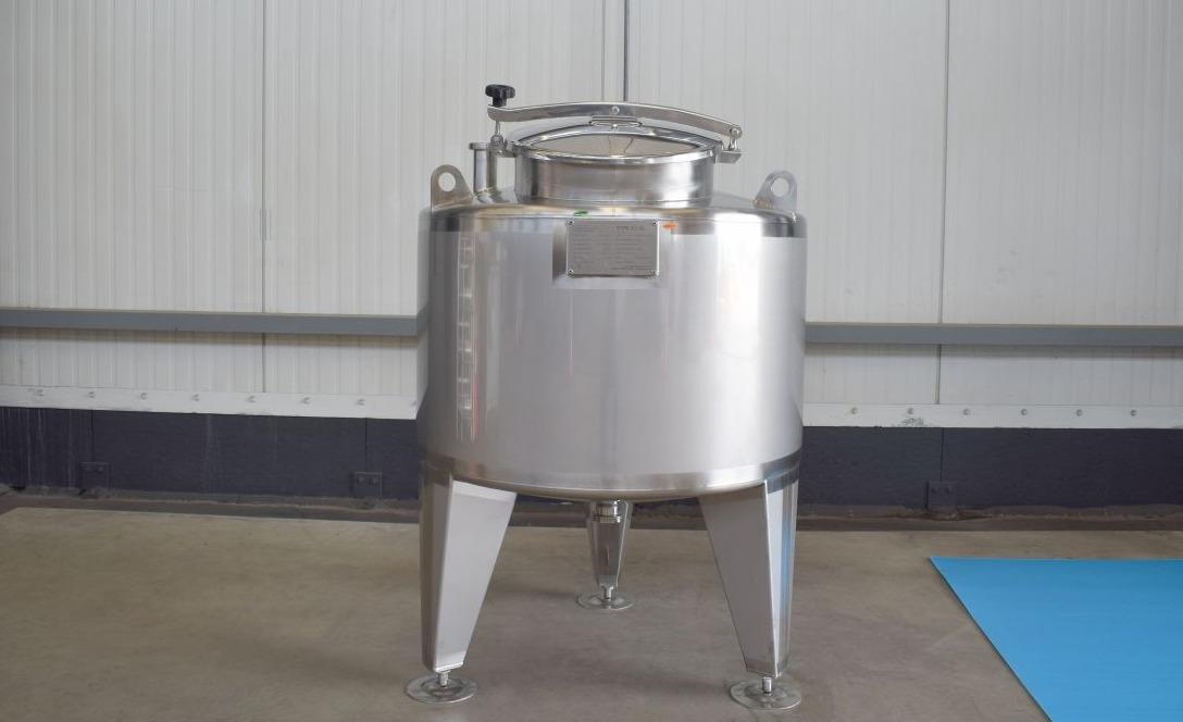 340 liter tank in Acid-proof 316