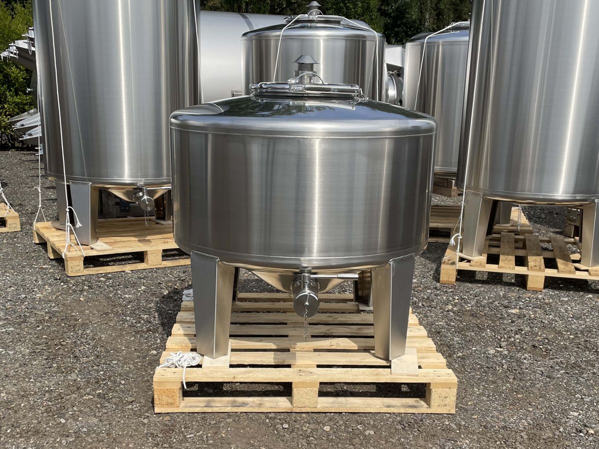 540 liter tank in 304 stainless steel