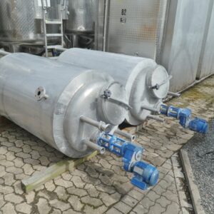 750 liter tank in 304 stainless steel