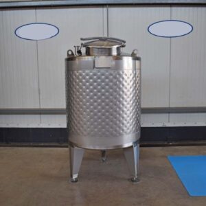780 liter tank in Acid-proof 316