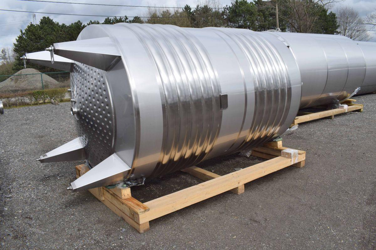 8100 liter tank in Acid-proof 316