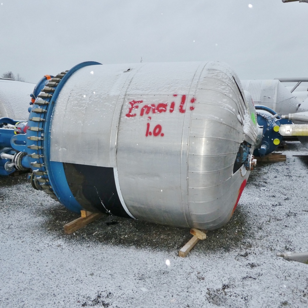 8250 liters tank in Steel (enameled)