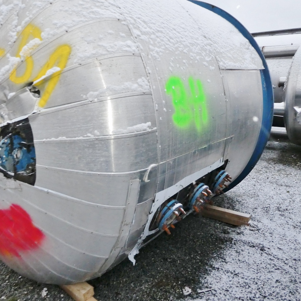 8250 liters tank in Steel (enameled)