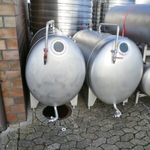 900 liter tank in Acid-proof 316