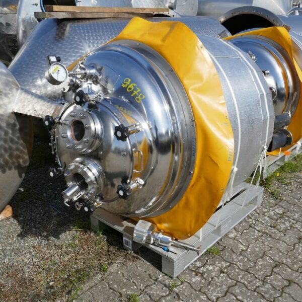 885 liter tank in Acid-proof 316