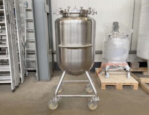 300 liter tank in Stainless 304