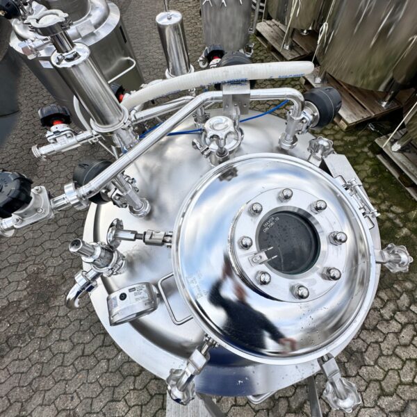 930 liter tank in Acid-proof 316