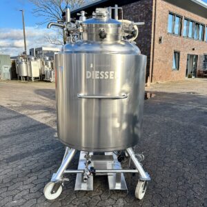 930 liter tank in Acid-proof 316