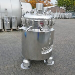 733 liter tank in Syrafast 316