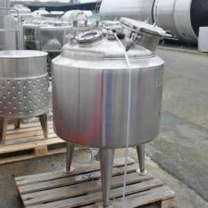 318 liter tank in Syrafast 316